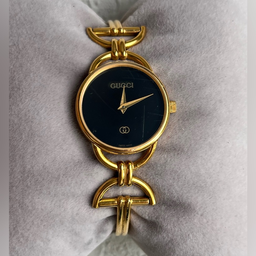 GUCCI 6200L Bracelet Series Collection.